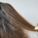Cara Merawat Rambut Kering dan Mengembang Secara Alami rambut kering dan mengembang alami